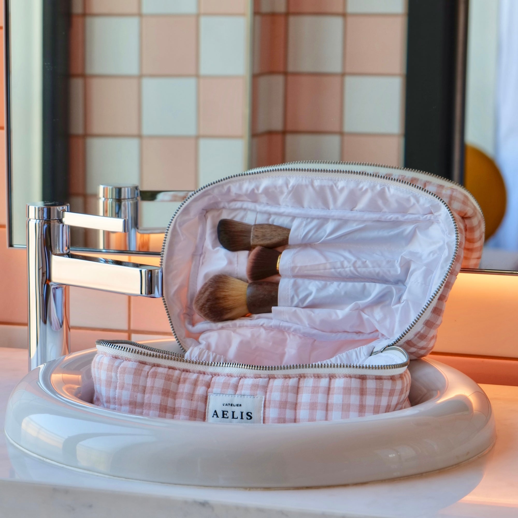 Vichy Light Pink - Vanity